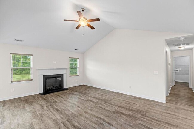 Photo - 514 Isaac Br Dr