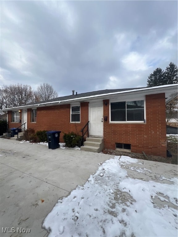 Photo - 2557 Edwin Ave