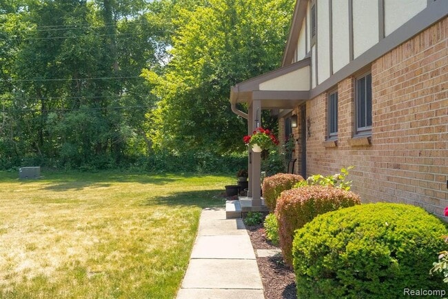 Photo - 1931 Allenway Ct