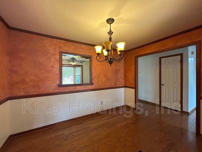 Photo - 2137 Weybridge Dr