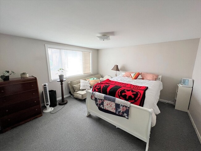 Photo - Spacious 1 Bdr Apt Across from KSU - Preleasing for 26/27 School Year!