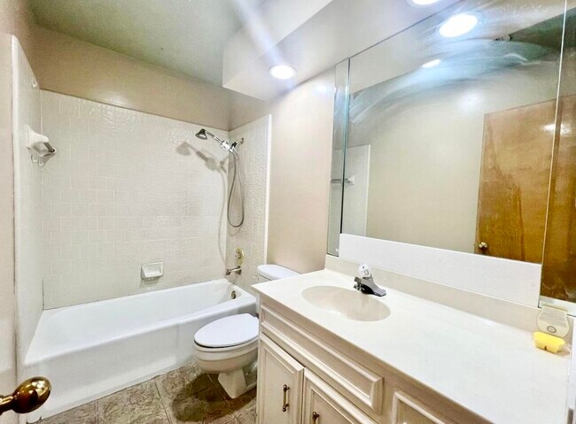 Photo - 2205 93rd Pl