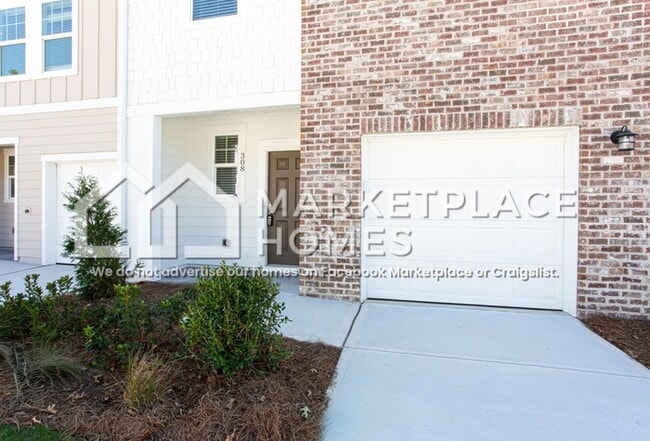 Photo - 308 Rydal Wy