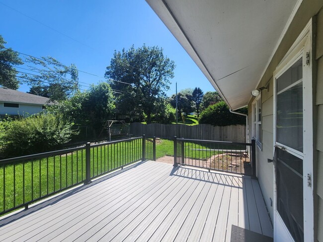 Photo - 805 E 32nd St