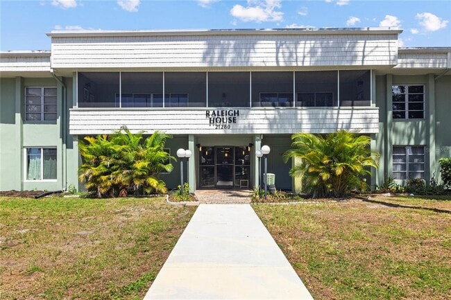 Building Photo - 21280 Brinson Ave Unit 220