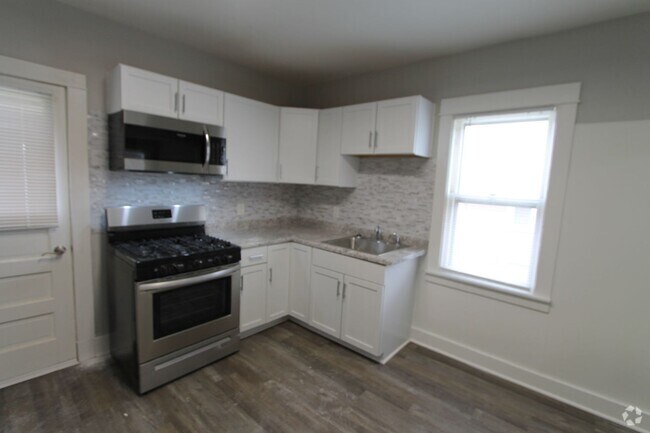 Building Photo - Two Bedroom Home priced right! Off street ...