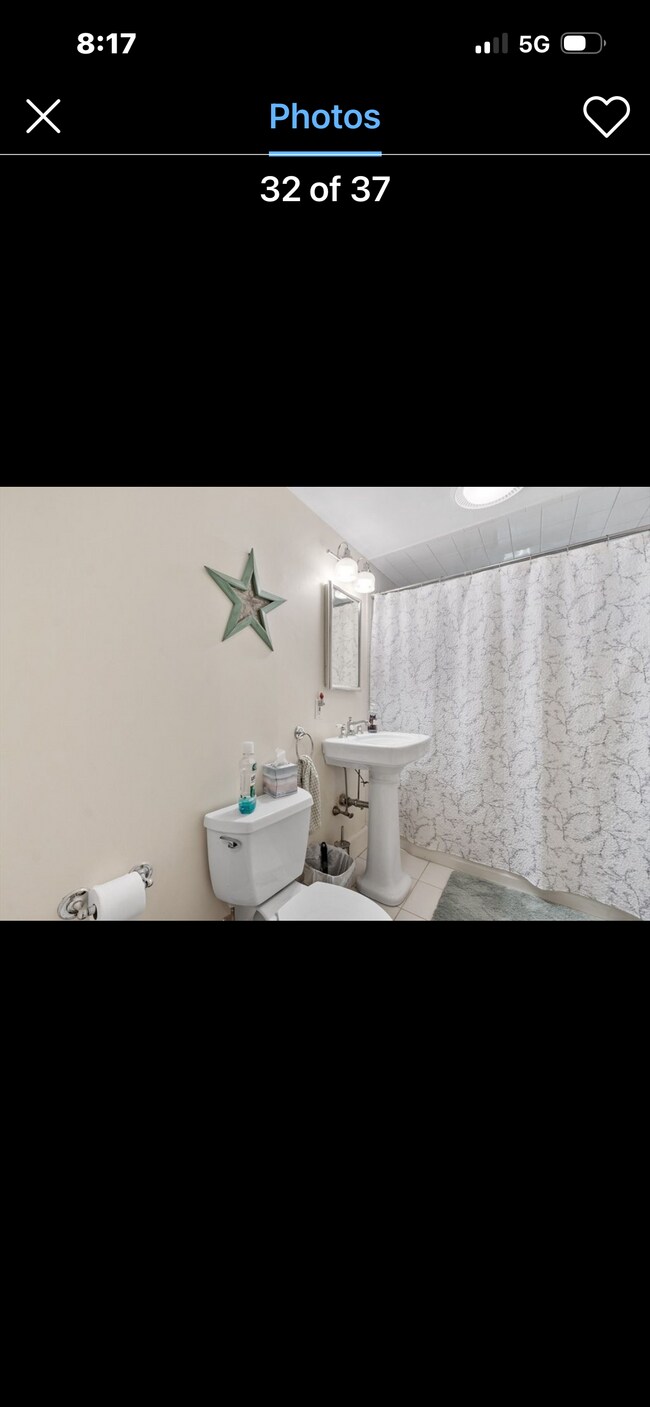 Photo - 202 Paine St