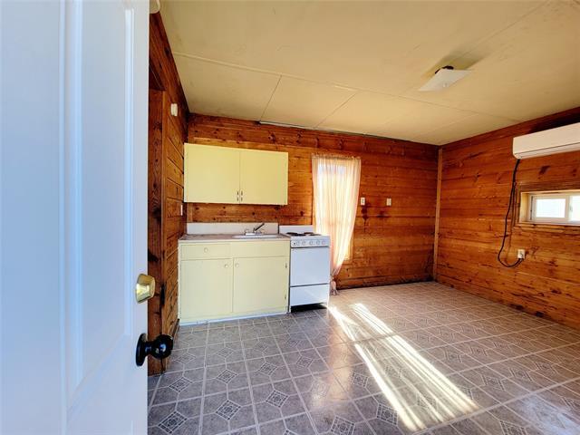 300 Caballo Way