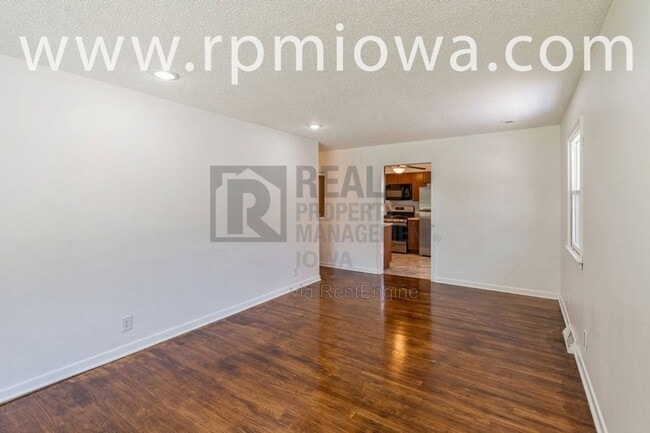 1806 Larnard Dr