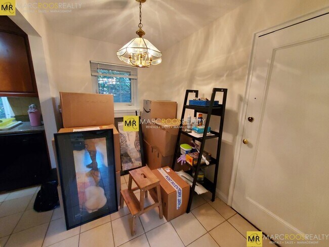 Photo - 28 Saint Paul St Unit 1