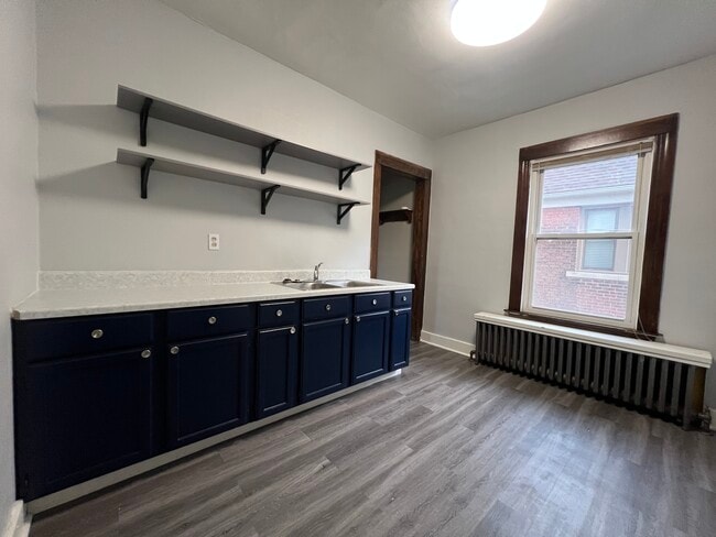 Building Photo - 4844 Commonwealth St Unit UB