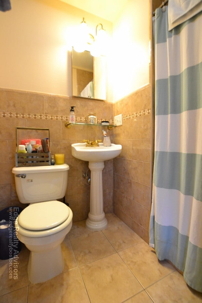 Photo - 7 Delaware Pl Unit 3