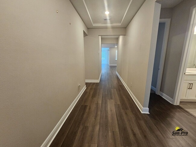 Photo - 379 Birkdale Dr