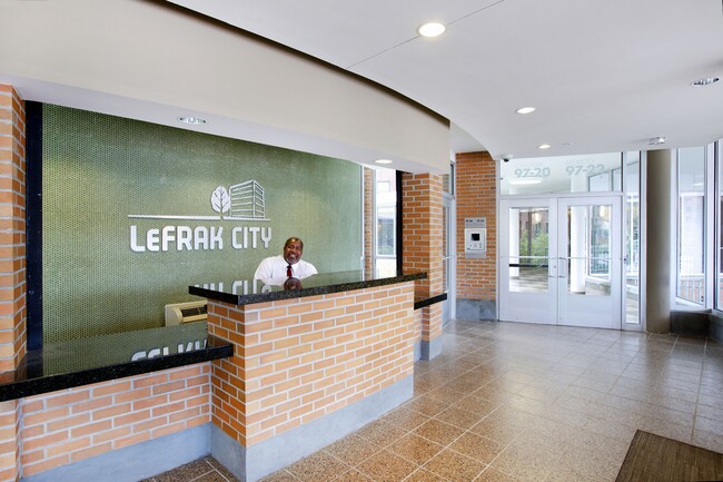 LeFrak City