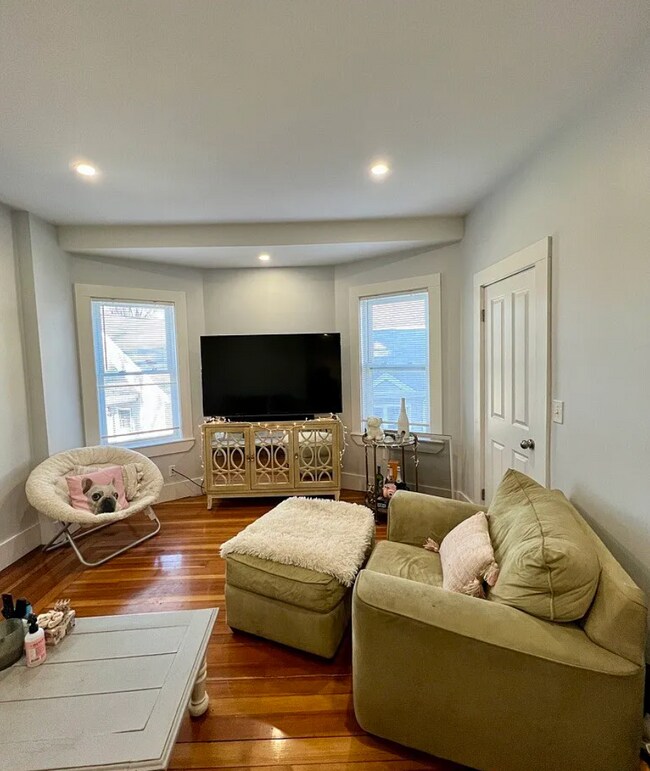 Photo - 130 Boston St Apartment Unit 1