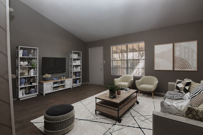 The Ranch West - Living - The Ranch at Andrews Rental
