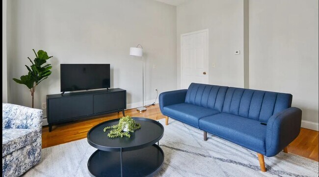 21 Highgate St Unit 1
