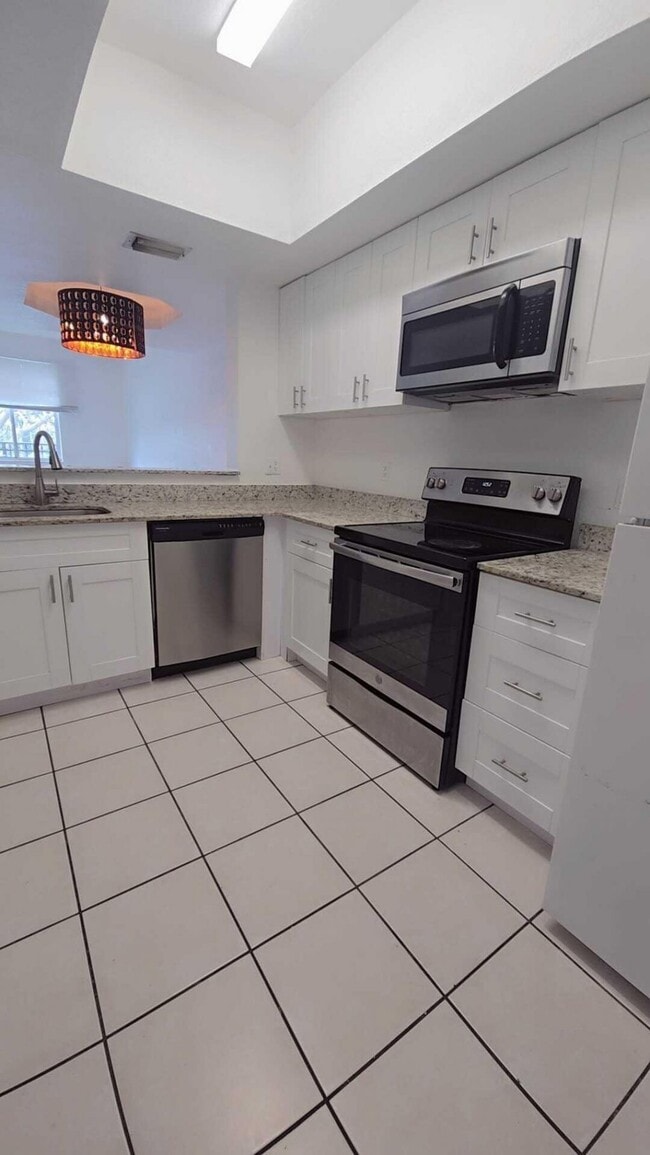 Photo - 751 SW 148th Ave Unit 10