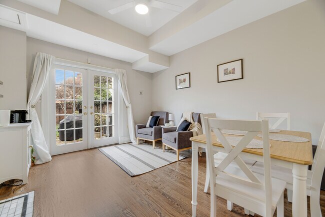 Photo - 435 N Columbus St