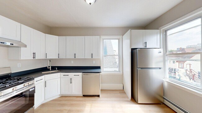 165 Hichborn St Unit 3