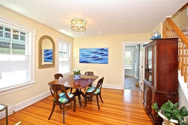 105 John St