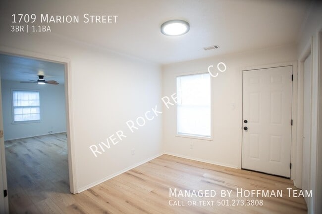 Photo - 1709 Marion St