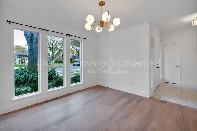 Photo - 6114 Hummingbird St