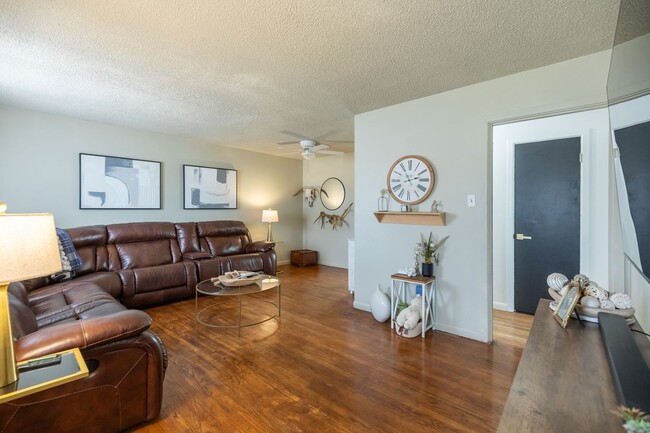 633 S La Salle Dr