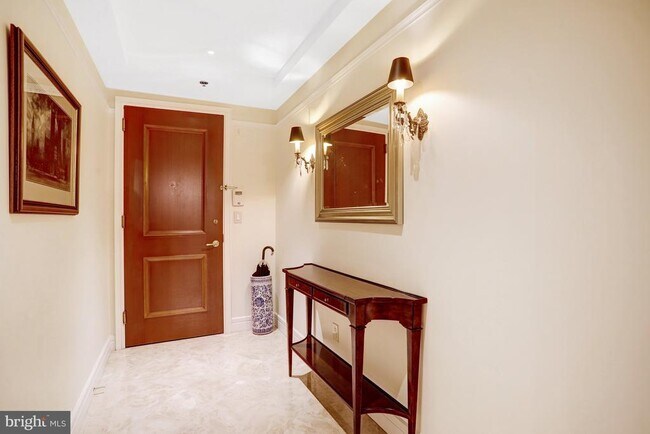 Photo - 1155 23rd St NW Unit 2E