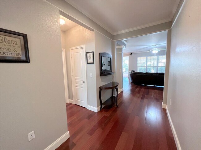 Photo - 310 Deer Meadow Cir