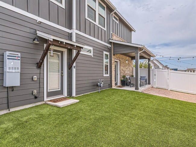 Photo - 7909 Mandela Bend