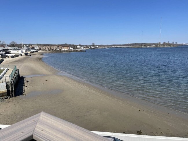 Photo - 244 Bowne St Unidad 1st Floor