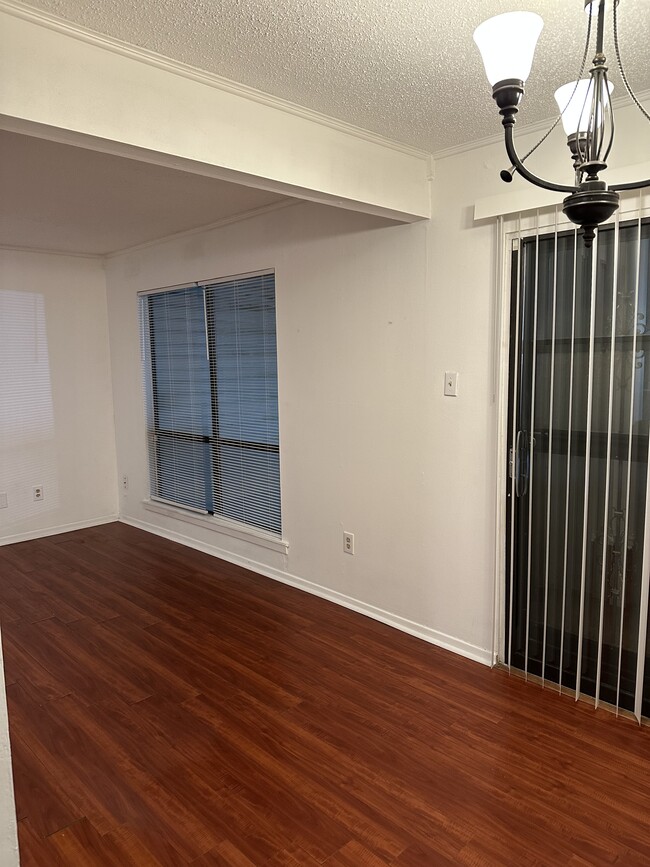Photo - 5653 Encino Cv Unit 5653