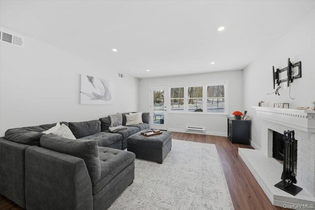 Photo - 180 Heritage Hills Unit F