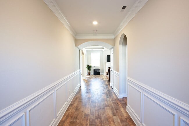Photo - 1076 Black Oak Cir