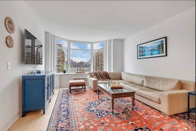 Building Photo - 1400 Hudson St Unit 828 Rental