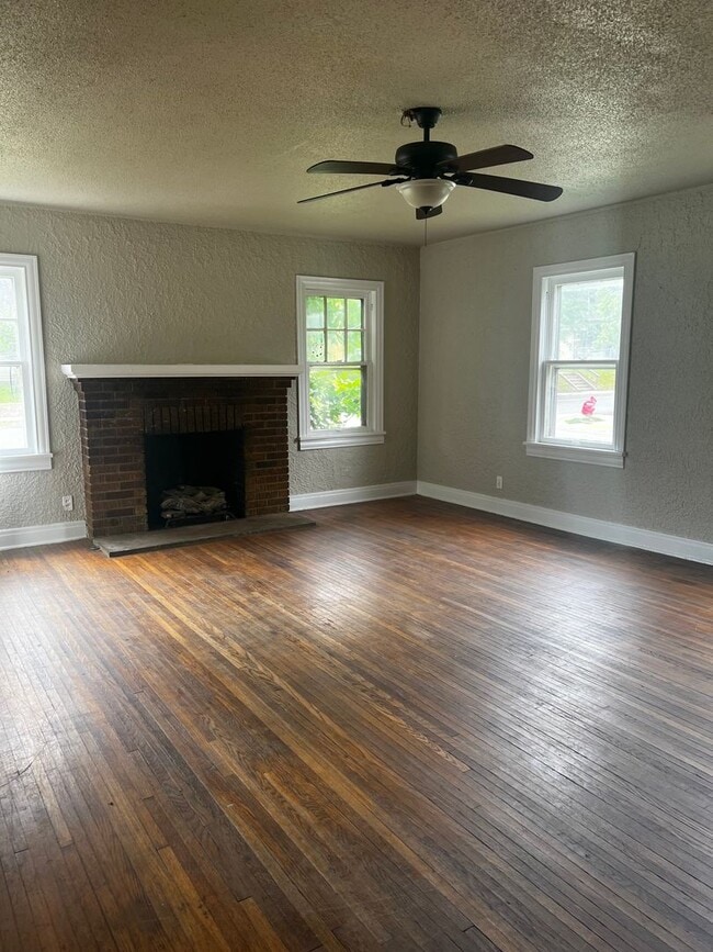 Photo - 2901 Tilles Ave