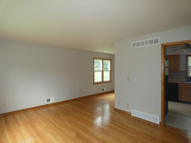 Photo - 1402 NE 67th St