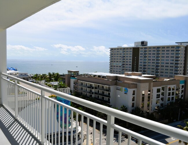 Photo - 201 N Ocean Blvd Unidad 1204