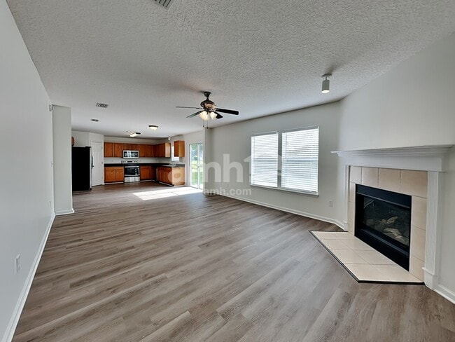 Photo - 14070 Eagle Feathers Dr