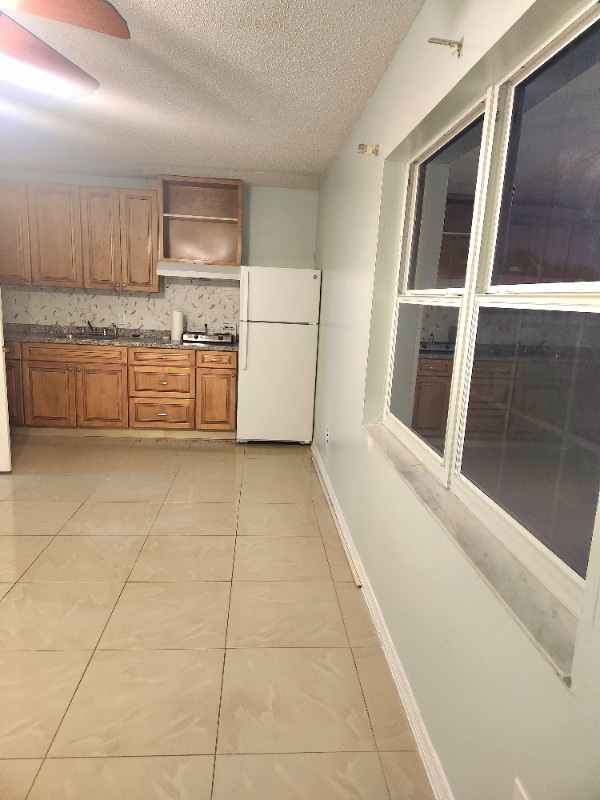 Photo - 111 Hermosillo Dr