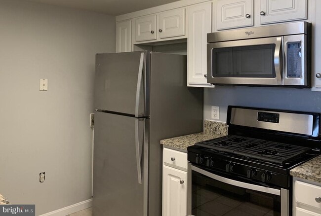 Building Photo - 11710 Old Georgetown Rd Unit 1012