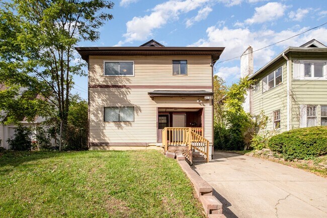 Photo - 2128 Crane Ave