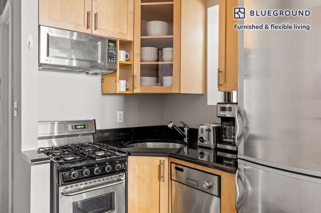 209 E 25th St Unidad SI FL4-ID903
