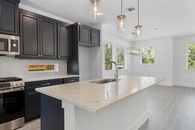 Photo - 1326 Shaded Rock Dr