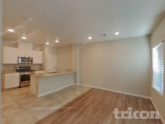 Photo - 7345 Sunray Point St