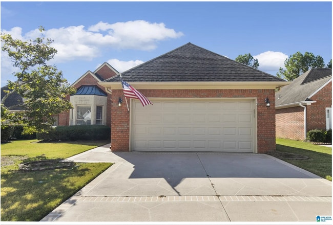 Building Photo - 310 Willow Crest Ln