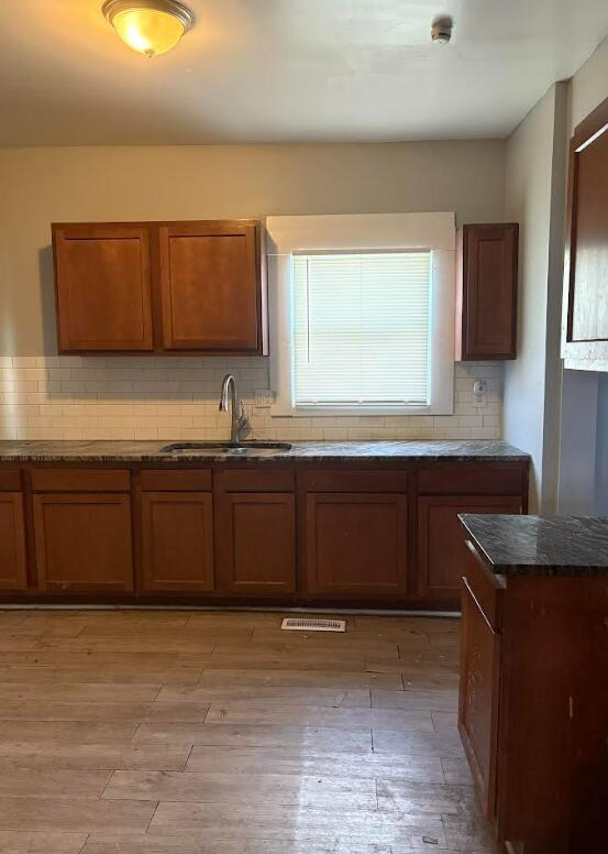 Photo - 81 Woodland St