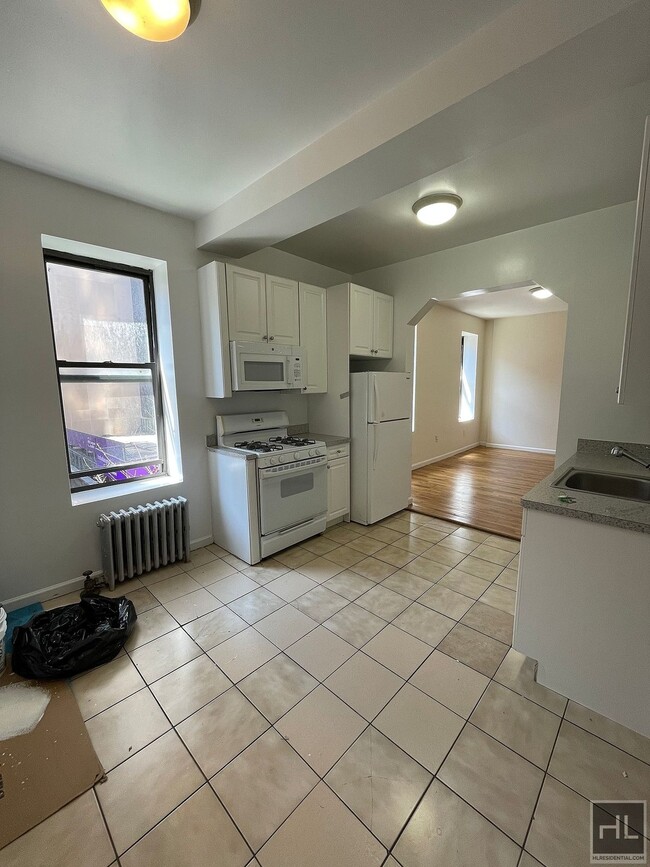 Photo - East 38th Street Unit 3C