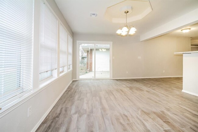 Photo - 800 Plaza Dr